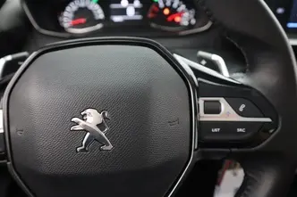 Peugeot 208, 1.2, 74 kW, бензин, автомат, передний привод