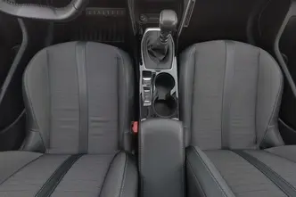 Peugeot 208, 1.2, 74 kW, бензин, механическая, передний привод