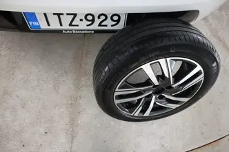 Peugeot 208, 1.2, 74 kW, бензин, механическая, передний привод