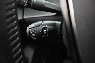 Peugeot 208, 1.2, 74 kW, бензин, механическая, передний привод