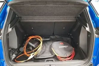 Peugeot e-2008, elekter, automaat, esivedu
