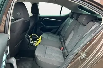 Škoda Octavia, 1.4, 110 kW, pistikhübriid, automaat, esivedu