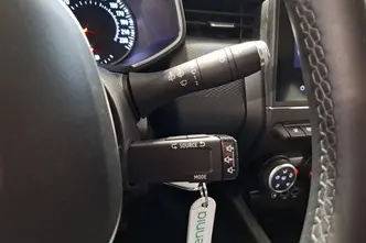 Renault Clio, 1.0, 67 kW, бензин, механическая, передний привод