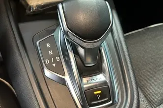 Renault Captur, 1.6, 68 kW, подключаемый гибрид, автомат, передний привод