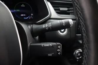 Renault Captur, 1.6, 154 kW, бензин, автомат, передний привод