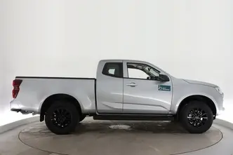 Isuzu D-Max, 1.9, 120 kW, diesel, automatic, four-wheel drive