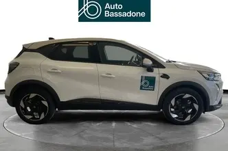 Renault Captur, 1.6, 105 kW, гибрид, автомат, передний привод