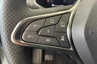 Renault Captur, 1.6, 105 kW, гибрид, автомат, передний привод