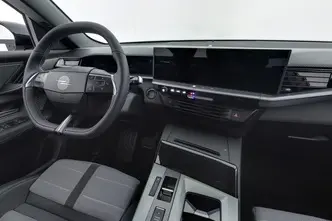 Opel Grandland, 157 kW, электричество, автомат, передний привод
