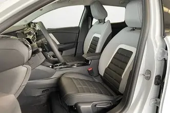 Citroën C4, 1.2, 107 kW, hübriid, automaat, esivedu