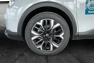 Citroën C4, 1.2, 107 kW, hübriid, automaat, esivedu