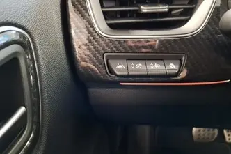 Renault Arkana, 1.6, 105 kW, гибрид, автомат, передний привод