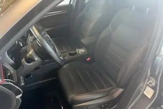Renault Arkana, 1.6, 105 kW, гибрид, автомат, передний привод