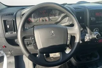 Peugeot Boxer, 2.2, 103 kW, diesel, manual, front-wheel drive
