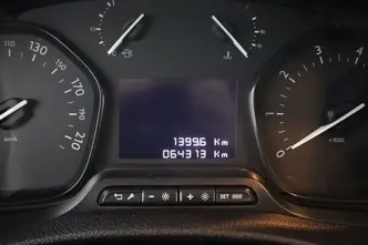 Peugeot Expert, 2.0, 106 kW, diisel, automaat, esivedu