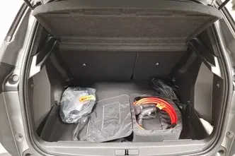 Peugeot e-2008, elekter, automaat, esivedu
