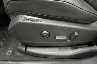DS 7 Crossback, 1.6, 147 kW, plug-in hybrid, automatic, four-wheel drive