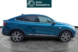 Renault Arkana, 1.6, 105 kW, гибрид, автомат, передний привод