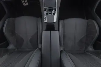 DS 4, 1.6, 165 kW, pistikhübriid, automaat, esivedu