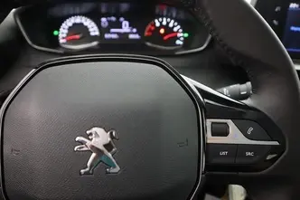 Peugeot 208, 1.2, 55 kW, petrol, manual, front-wheel drive