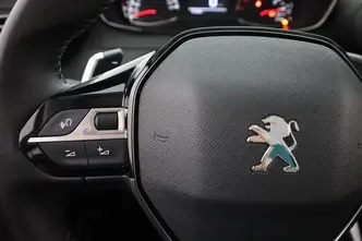 Peugeot 2008, 1.2, 96 kW, бензин, автомат, передний привод