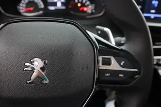 Peugeot 2008, 1.2, 96 kW, бензин, автомат, передний привод