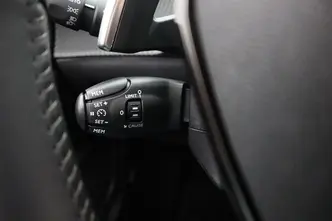 Peugeot 2008, 1.2, 96 kW, бензин, автомат, передний привод