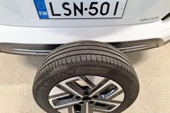 Hyundai Kona, 100 kW, elekter, automaat, esivedu