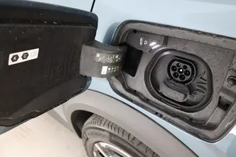 Peugeot E-3008, 155 kW, elekter, automaat, esivedu
