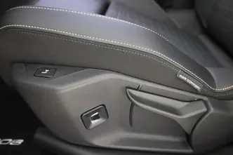 Peugeot E-3008, 155 kW, elekter, automaat, esivedu