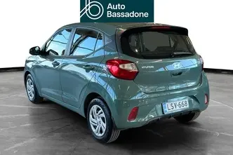 Hyundai i10, 1.0, 46 kW, petrol, manual, front-wheel drive