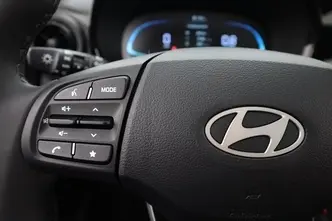 Hyundai i10, 1.0, 46 kW, petrol, manual, front-wheel drive