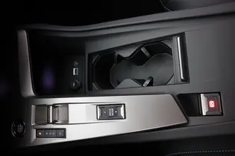 Peugeot 308, 1.2, 100 kW, hübriid, automaat, esivedu