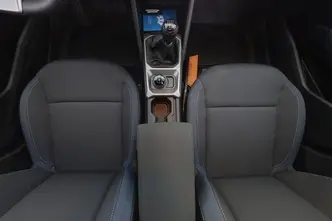 Dacia Duster, 1.2, 96 kW, hybrid, manual, four-wheel drive
