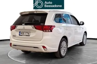 Mitsubishi Outlander, 2.4, 99 kW, plug-in hybrid, automatic, four-wheel drive