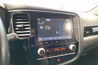 Mitsubishi Outlander, 2.4, 99 kW, plug-in hybrid, automatic, four-wheel drive