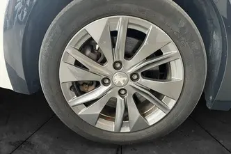 Peugeot e-208, elekter, automaat, esivedu