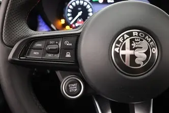 Alfa Romeo Tonale, 1.5, 118 kW, hybrid, automatic, front-wheel drive