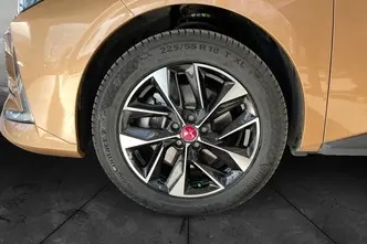 DS 4, 1.6, 165 kW, pistikhübriid, automaat, esivedu
