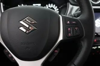 Suzuki Vitara, 1.5, 85 kW, гибрид, автомат, полный привод