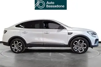 Renault Arkana, 1.6, 105 kW, гибрид, автомат, передний привод