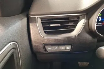 Renault Arkana, 1.6, 105 kW, гибрид, автомат, передний привод