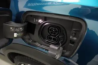 Peugeot E-3008, 155 kW, elekter, automaat, esivedu