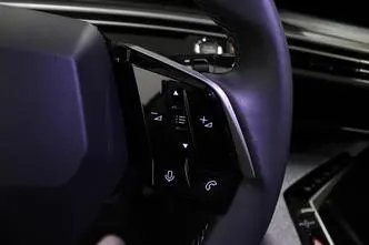 Peugeot E-3008, 155 kW, elekter, automaat, esivedu