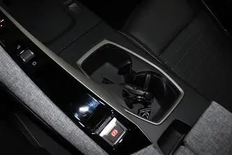 Peugeot E-3008, 155 kW, elekter, automaat, esivedu