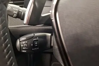 Peugeot 2008, 1.2, 96 kW, бензин, автомат, передний привод