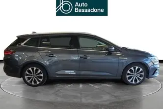 Renault Megane, 1.6, 67 kW, plug-in hybrid, automatic, front-wheel drive