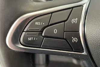 Renault Clio, 1.6, 67 kW, hybrid, automatic, front-wheel drive