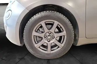 Fiat 500e, 87 kW, elekter, automaat, esivedu