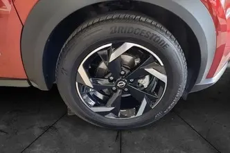 Nissan Juke, 1.6, 105 kW, hybrid, automatic, front-wheel drive